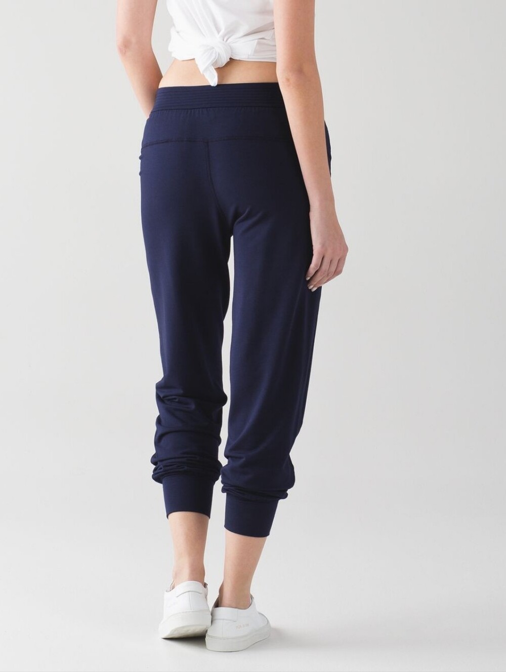 Lululemon Ceremony Sweatpants, Size 8, Indigo